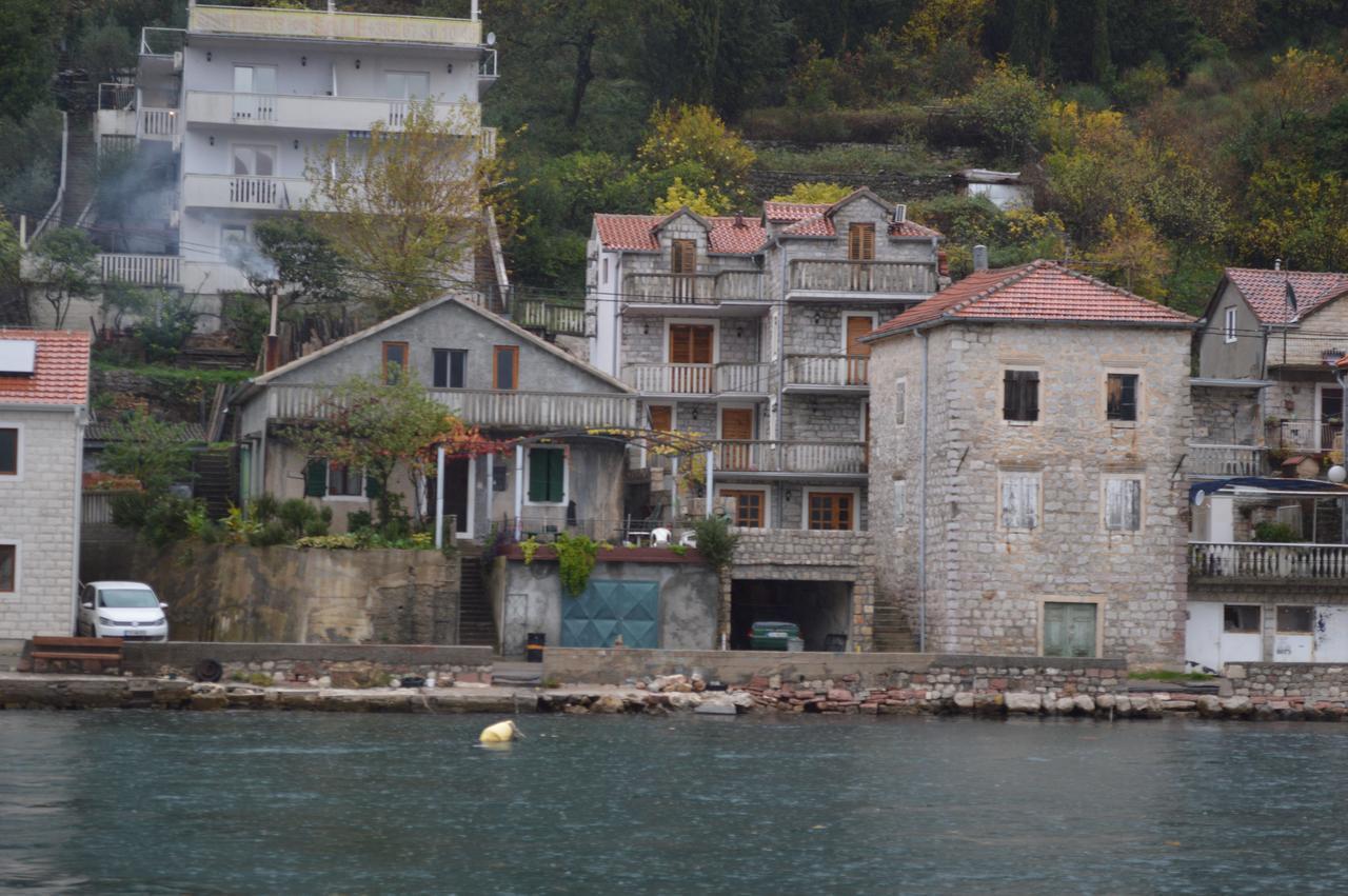 Apartment Aleksandar Tivat Exterior foto
